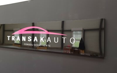 Enseigne lumineuse Transakauto